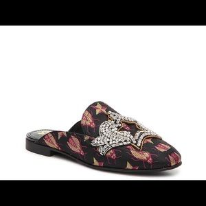 Sam Edelman, circus mules